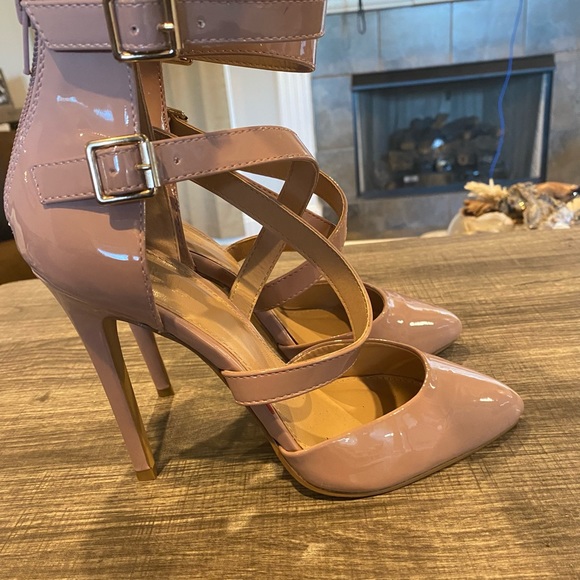 Mauve cross strap heels - Picture 2 of 3